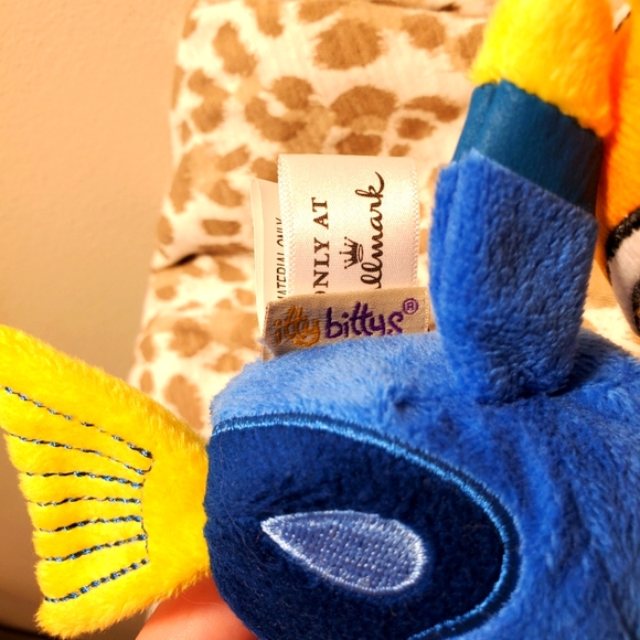 Finding Nemo and Dory Mini Itty Bittys Plushies - Picture 4 of 4